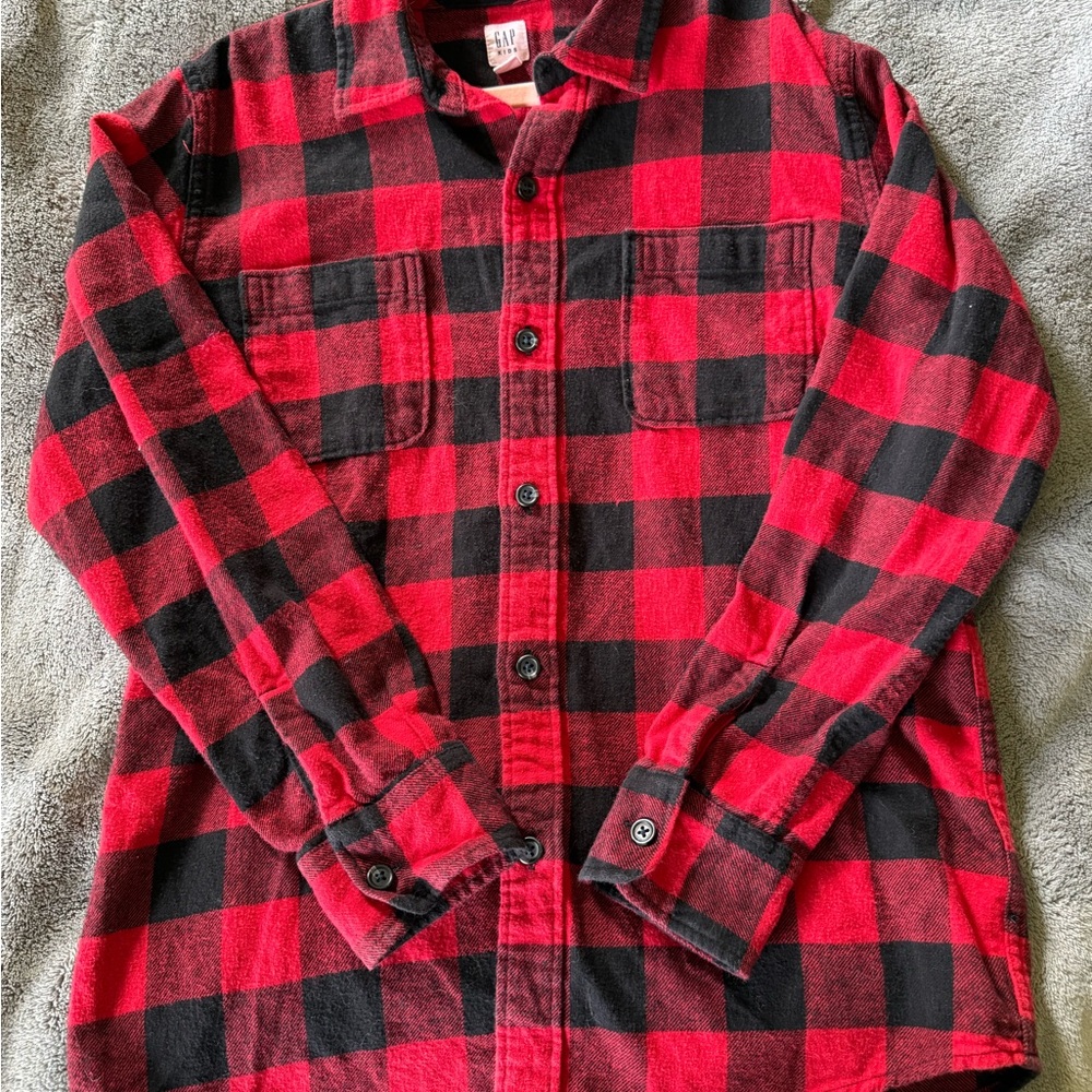 Boys XL GAP Red and Black Buffalo Plaid Flannel Shirt